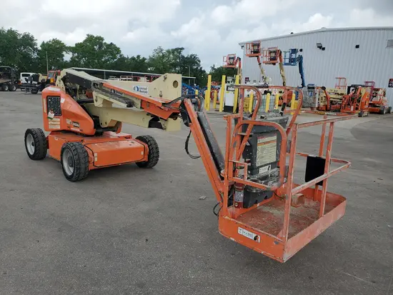 2015 JLG E450AJ Articulating Boom Lift