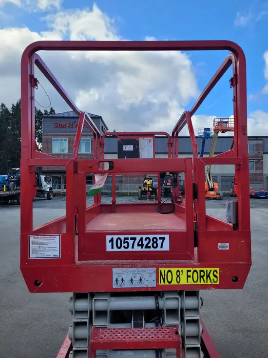 2017 MEC 4046SE Scissor Lift