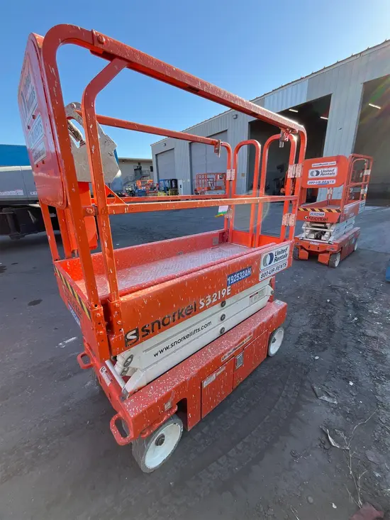 2017 Snorkel S3219E Scissor Lift