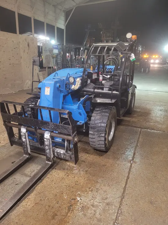 2017 Genie GTH-5519 Forklift