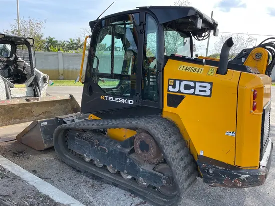 2022 JCB 3TS-8T Track Loader