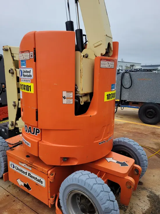 2013 JLG E300AJP Articulating Boom Lift