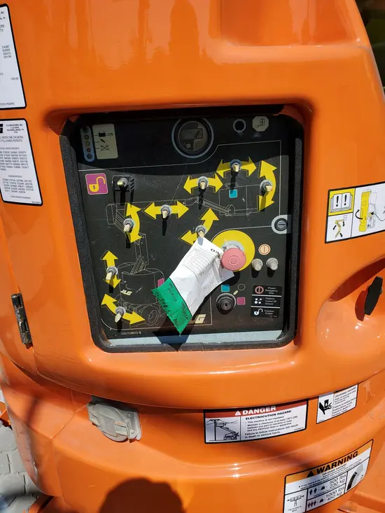 2014 JLG E300AJP Articulating Boom Lift