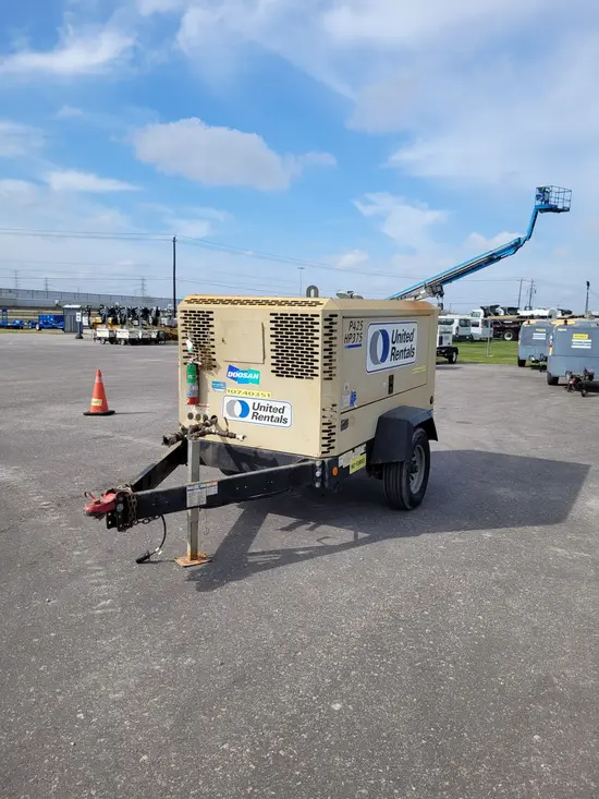 2018 Doosan P425/HP375WCUT4 Air Compressor