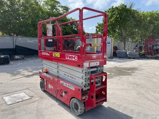 2017 MEC 2632SE Scissor Lift