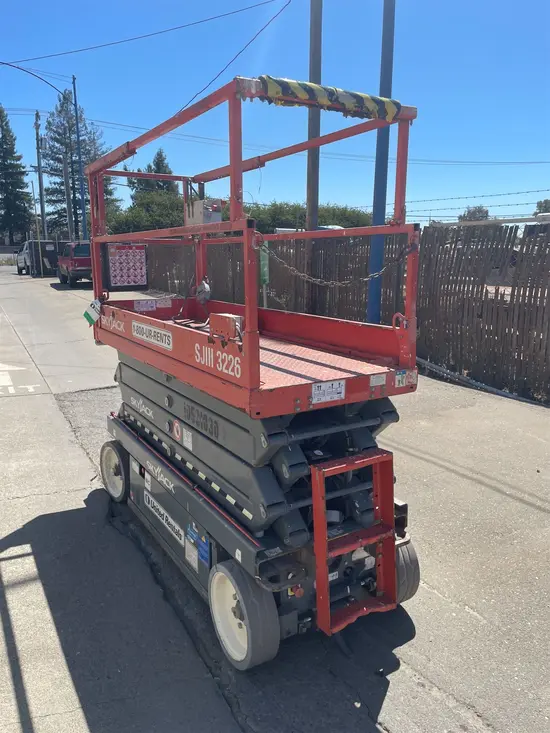2017 Skyjack SJIII3226 Scissor Lift