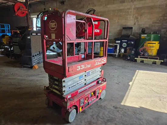2017 MEC 1330SE Scissor Lift