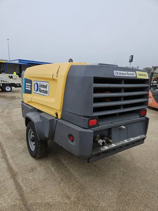 2017 Atlas Copco XAS440JD T4F Air Compressor