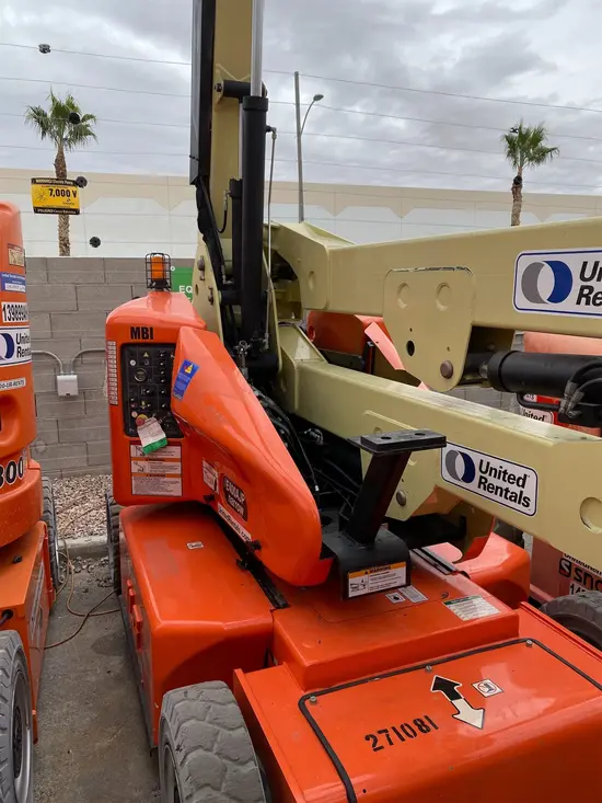 2012 JLG E400AJPN Articulating Boom Lift