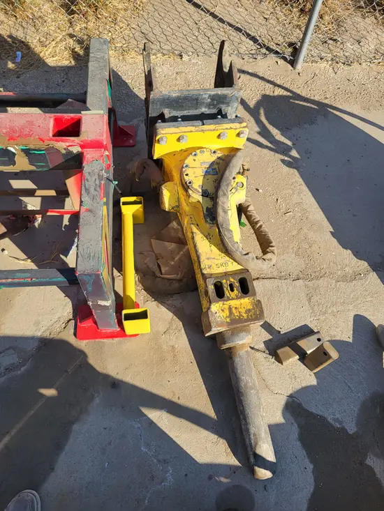 2021 Epiroc SB 452 Attachment