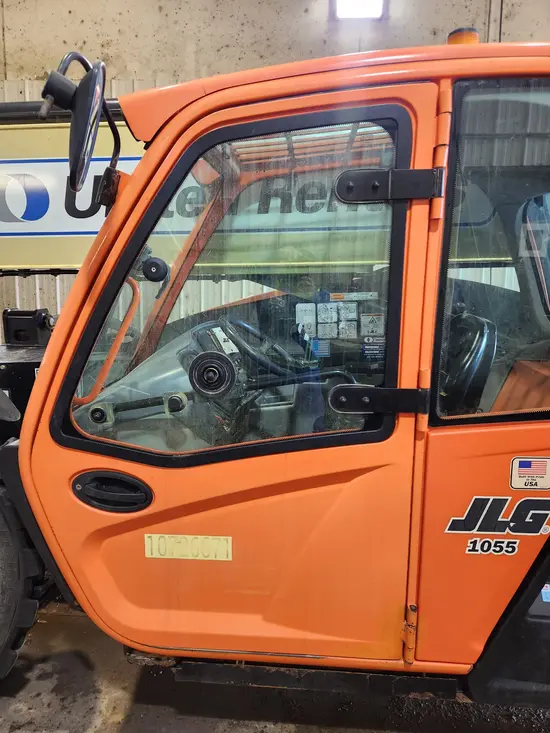2018 JLG 1055 Forklift