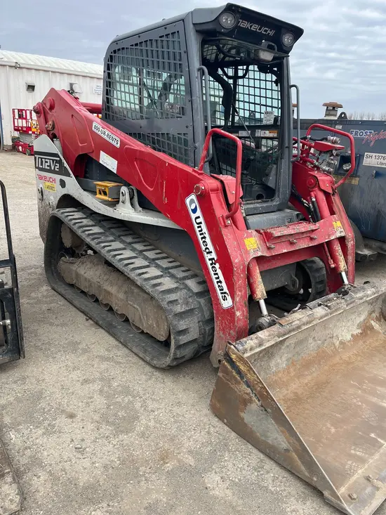 2022 Takeuchi TL12V2-CR Track Loader