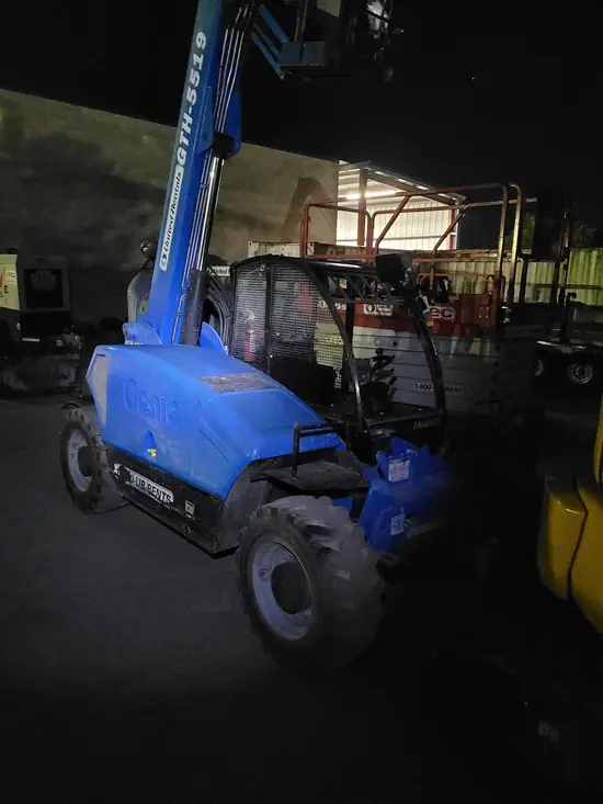 2017 Genie GTH-5519 Forklift