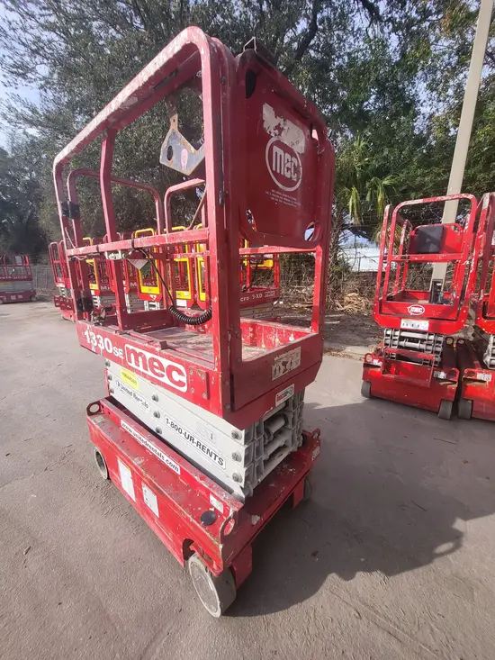 2017 MEC 1330SE Scissor Lift