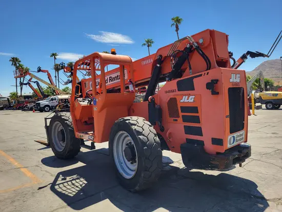 2016 SKYTRAK 6042 Forklift