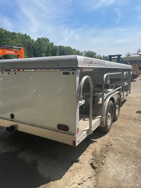 2022 Featherlite 3115-0017 Trailer