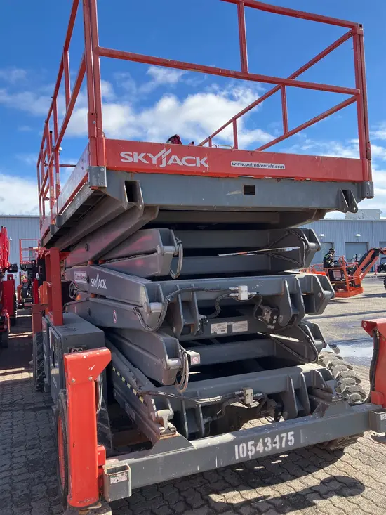 2016 Skyjack SJ9250RT Rough Terrain Scissor Lift