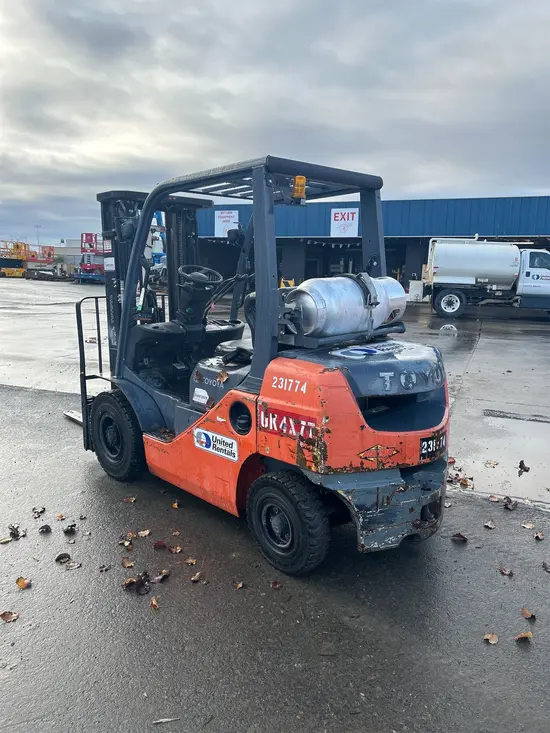 2019 Toyota 8FGU25 Warehouse Forklift