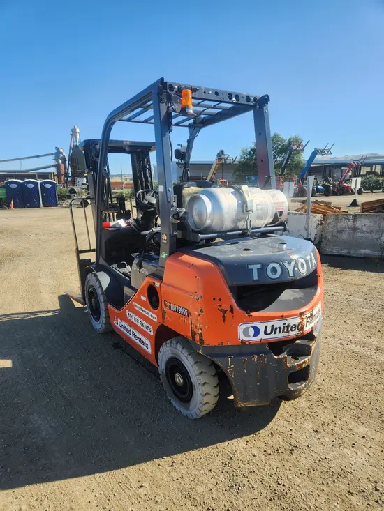 2018 Toyota 8FGU25 Warehouse Forklift