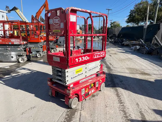 2017 MEC 1330SE Scissor Lift