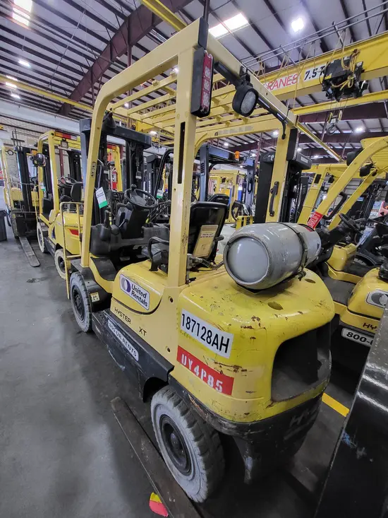 2017 HYSTER H50XT Warehouse Forklift