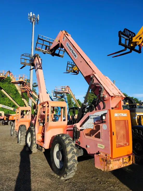 2015 SKYTRAK 8042 Forklift
