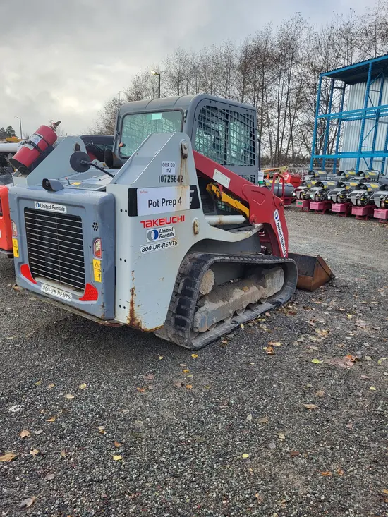 2018 Takeuchi TL12R2-CR Track Loader