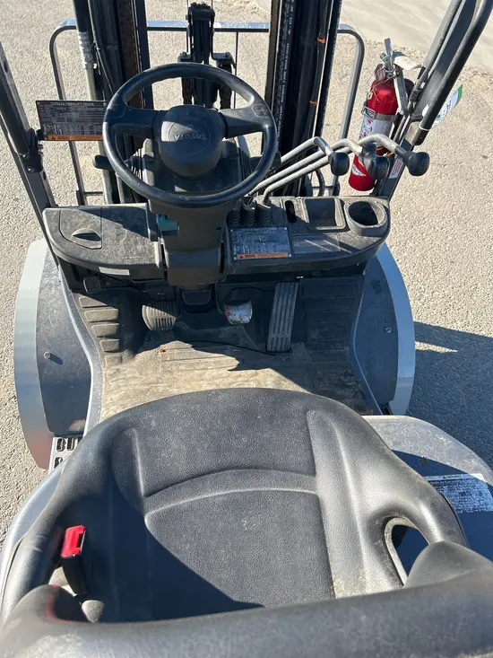 2019 Toyota 8FGU25 Warehouse Forklift