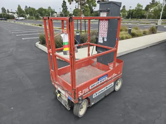 2017 Skyjack SJ16 Self-Propelled One-Person Lift