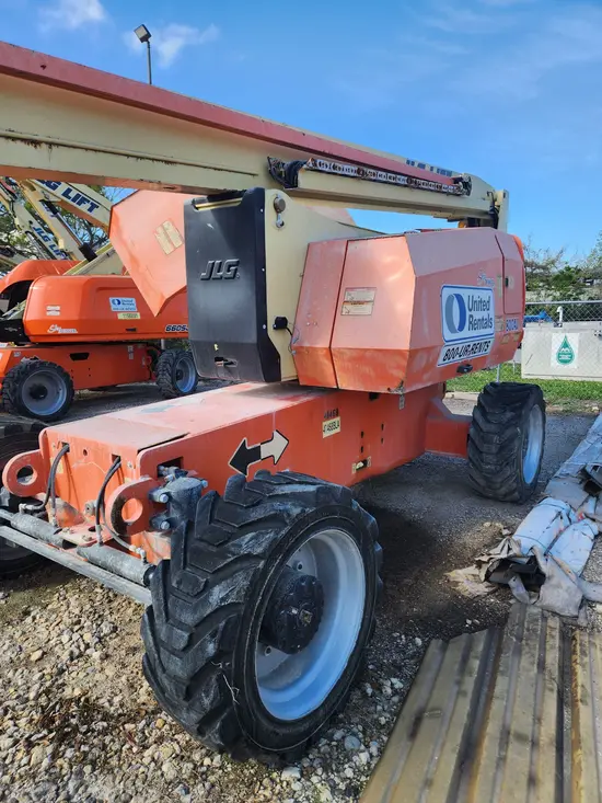 2017 JLG 800AJ Articulating Boom Lift