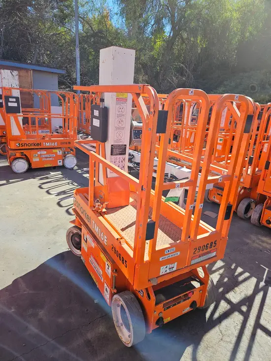 2022 Snorkel TM16E Self-Propelled One-Person Lift