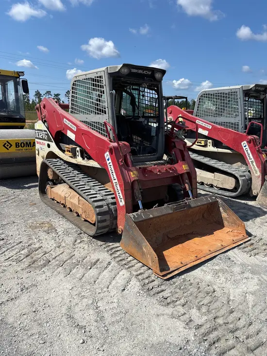 2019 Takeuchi TL12V2-CR Track Loader