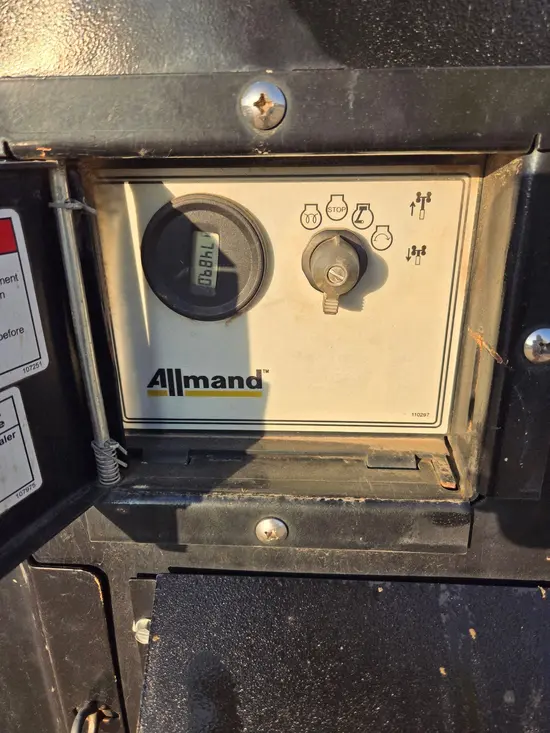 2018 Allmand NL5000 Portable Light Tower