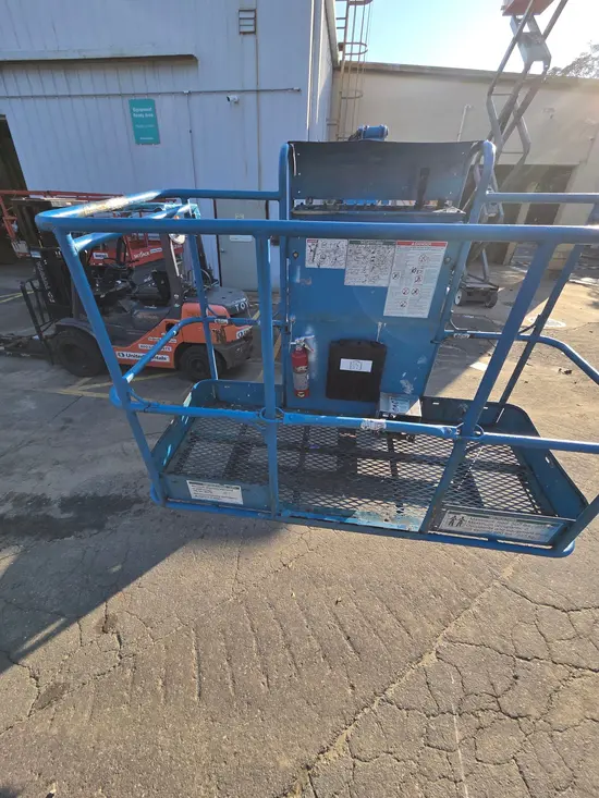 2014 Genie Z-45/25J DC Articulating Boom Lift