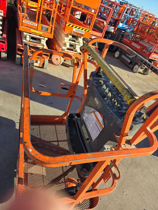 2017 JLG E300AJP Articulating Boom Lift