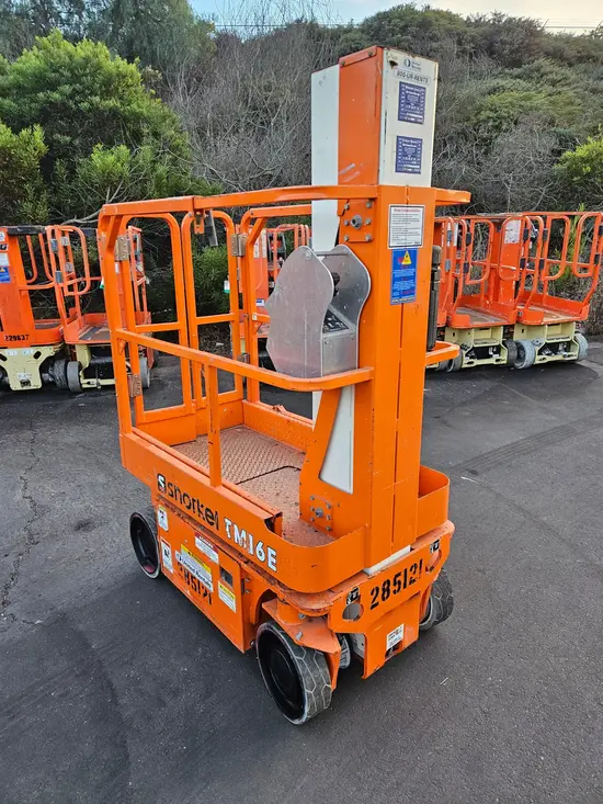 2021 Snorkel TM16E Self-Propelled One-Person Lift