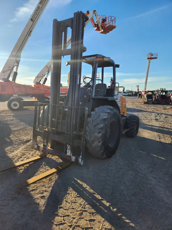 2019 Case 586H Forklift
