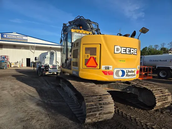 2019 John Deere 245G LC Excavator