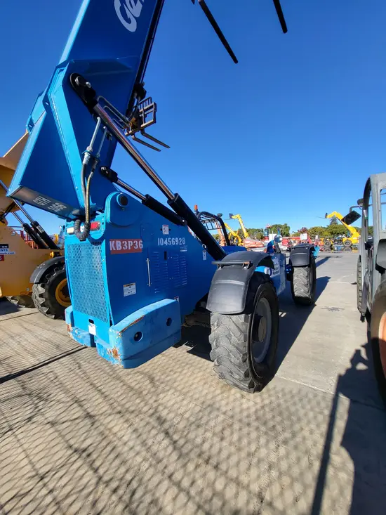 2016 Genie GTH-1056 Forklift