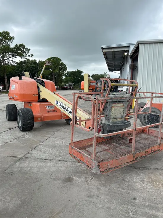 2017 JLG 400S Boom Lift