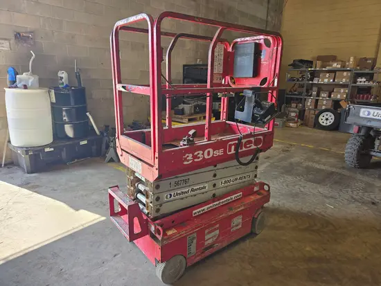 2017 MEC 1330SE Scissor Lift