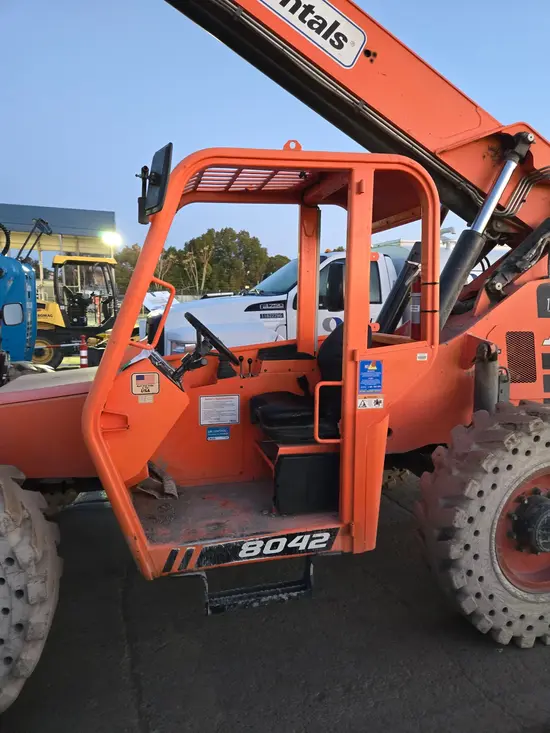 2017 SKYTRAK 8042 Forklift