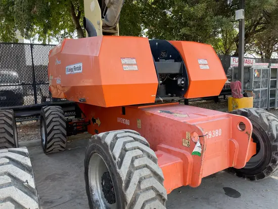 2013 JLG 800S Boom Lift