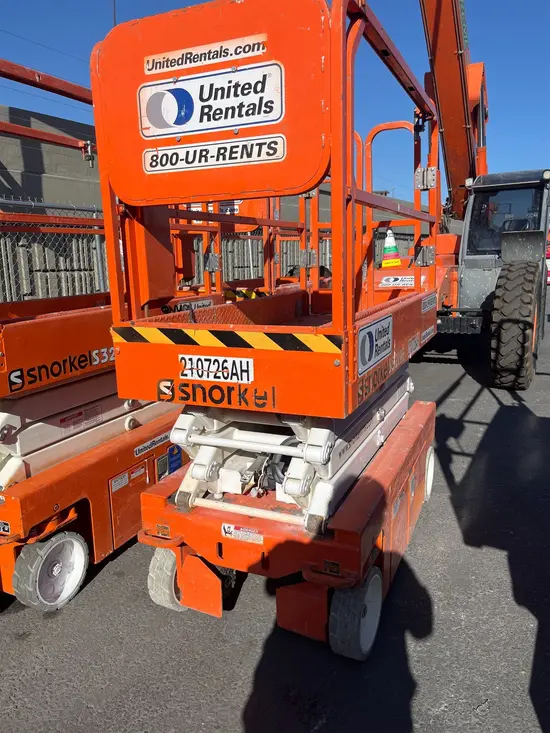 2018 Snorkel S3219E Scissor Lift
