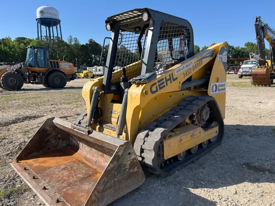 2017 Gehl RT165 Track Loader