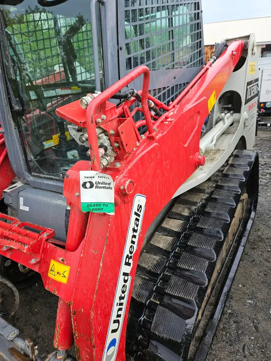 2022 Takeuchi TL12R2-CR Track Loader