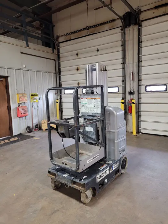 2017 JLG 20MVL Self-Propelled One-Person Lift