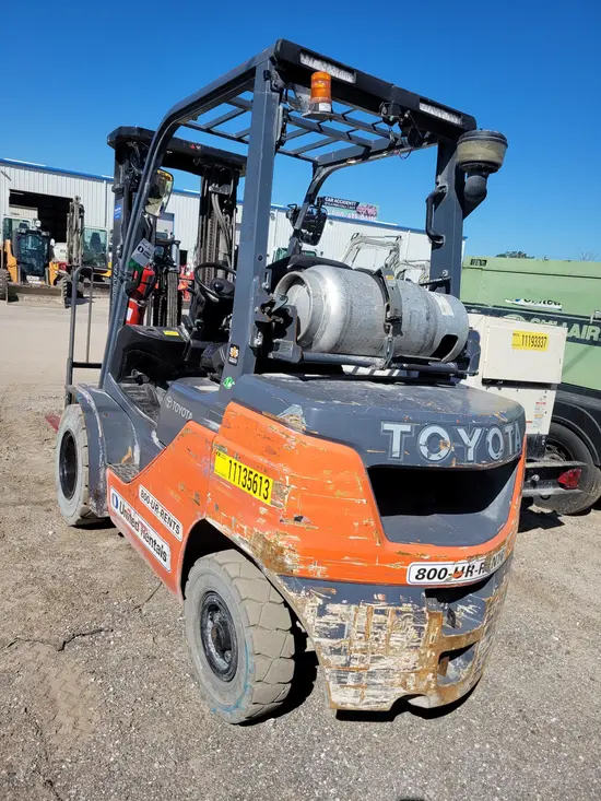2020 Toyota 8FGU25 Warehouse Forklift