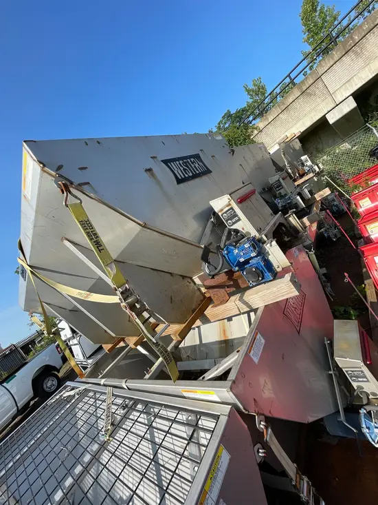 2019 Western Global 99039 Trailer