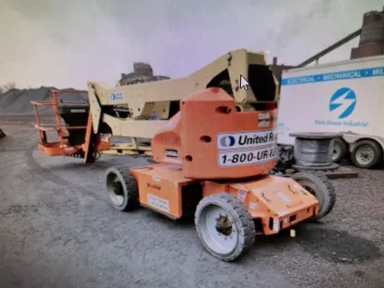 2016 JLG E450AJ Articulating Boom Lift